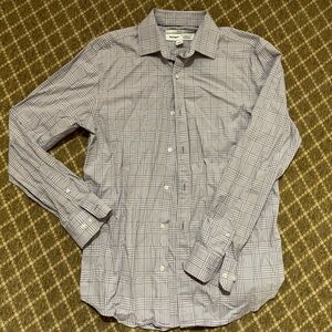 Old Navy Men's light purple Plaid Button Down Shirt